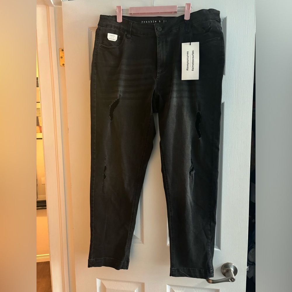 BNWT FRANKIE & STELLA BOYFRIEND HIGHRISE JEANS SIZE 18